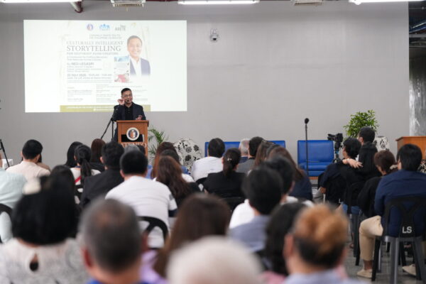 Ned Legaspi speaking before the audience at his Philippine book launch at Ateneo de Manila University